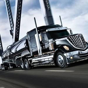 Meet your Posher, Javier